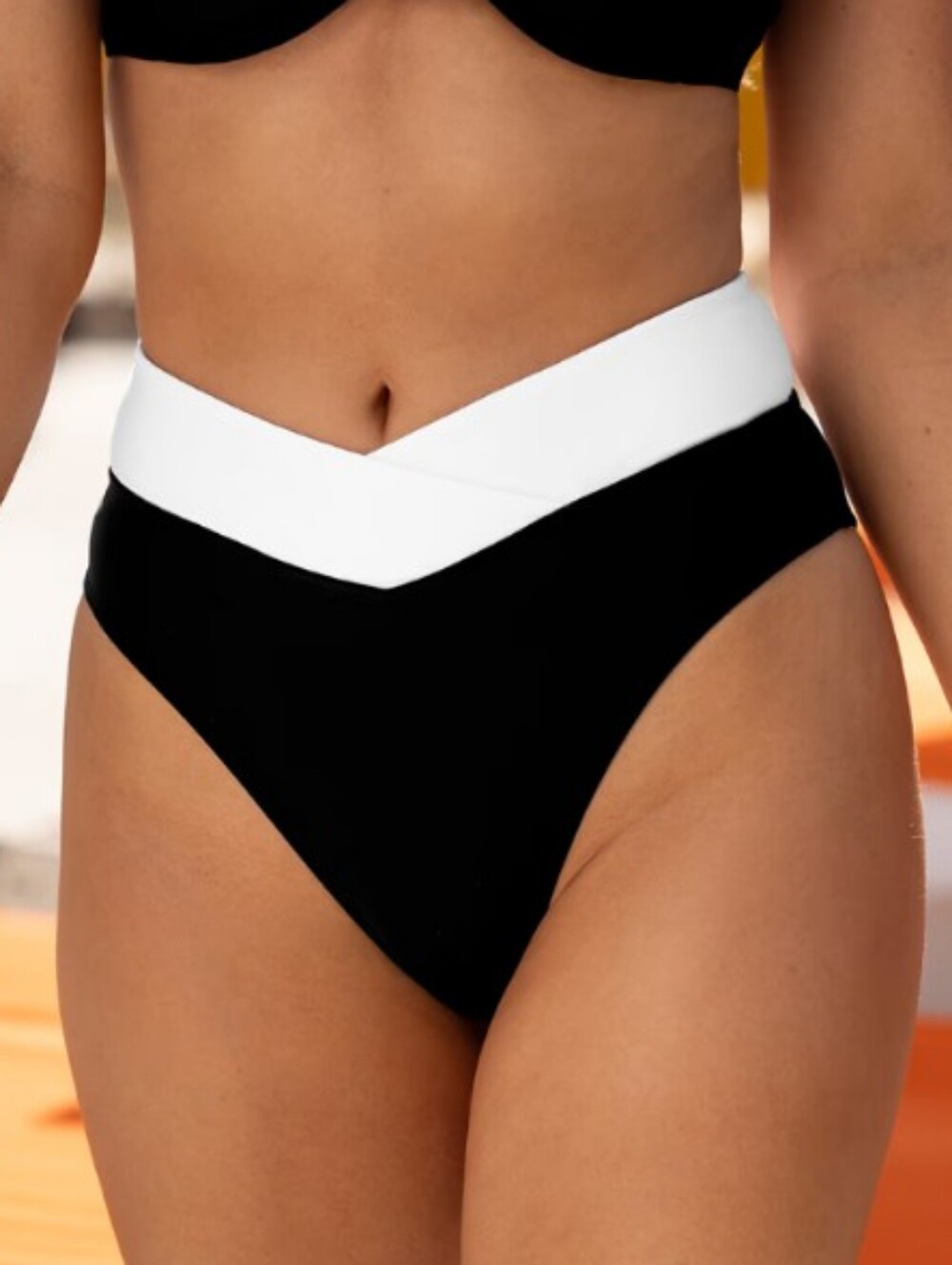 Cupshe Colorblock High Rise V-Waist Bikini Bottoms